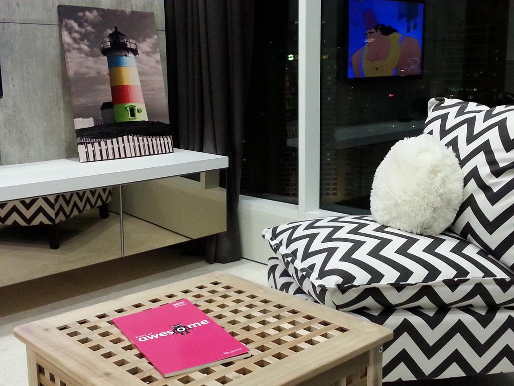 Kl101​ ​Service Suite​ ​​At Soho Suites Klcc كوالالمبور المظهر الخارجي الصورة
