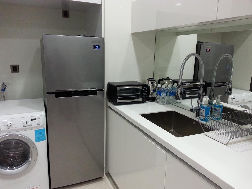 Kl101​ ​Service Suite​ ​​At Soho Suites Klcc كوالالمبور المظهر الخارجي الصورة